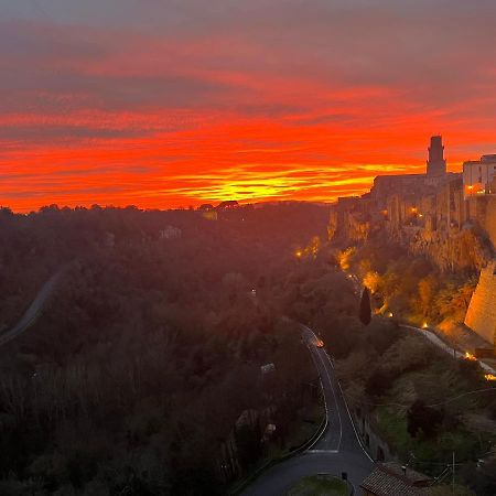 Affittacamere Licenza N.1 Presso La Magica Torre Pitigliano Exterior foto